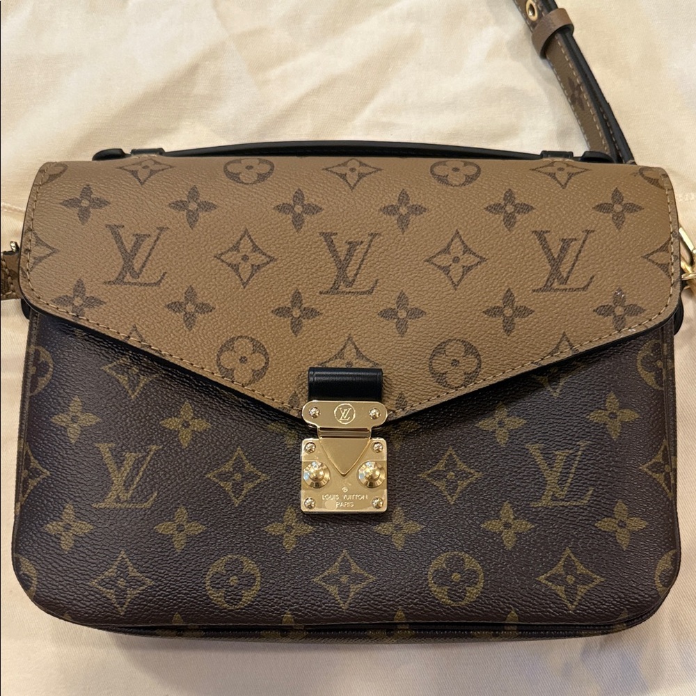 Louis vuitton Pochette Métis MM crossbody leather bag
